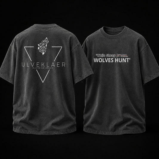 Black Oversized T-Shirt | 100% Cotton Wolves Hunt by Ulveklaer