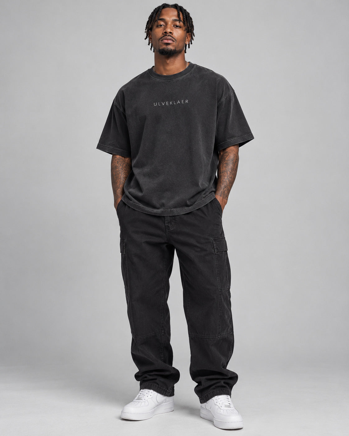 ULVEKLAER Black Essential Oversized Tee — studio